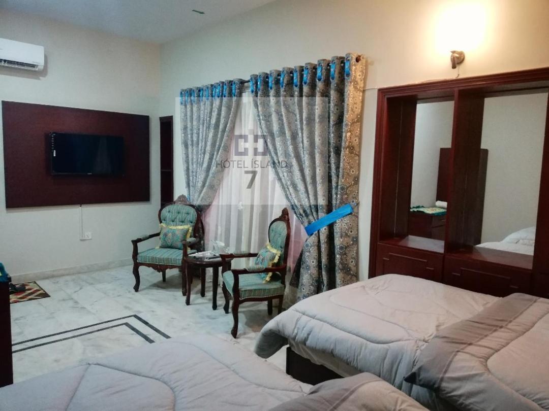 Hotel 7Island Karachi Exterior photo