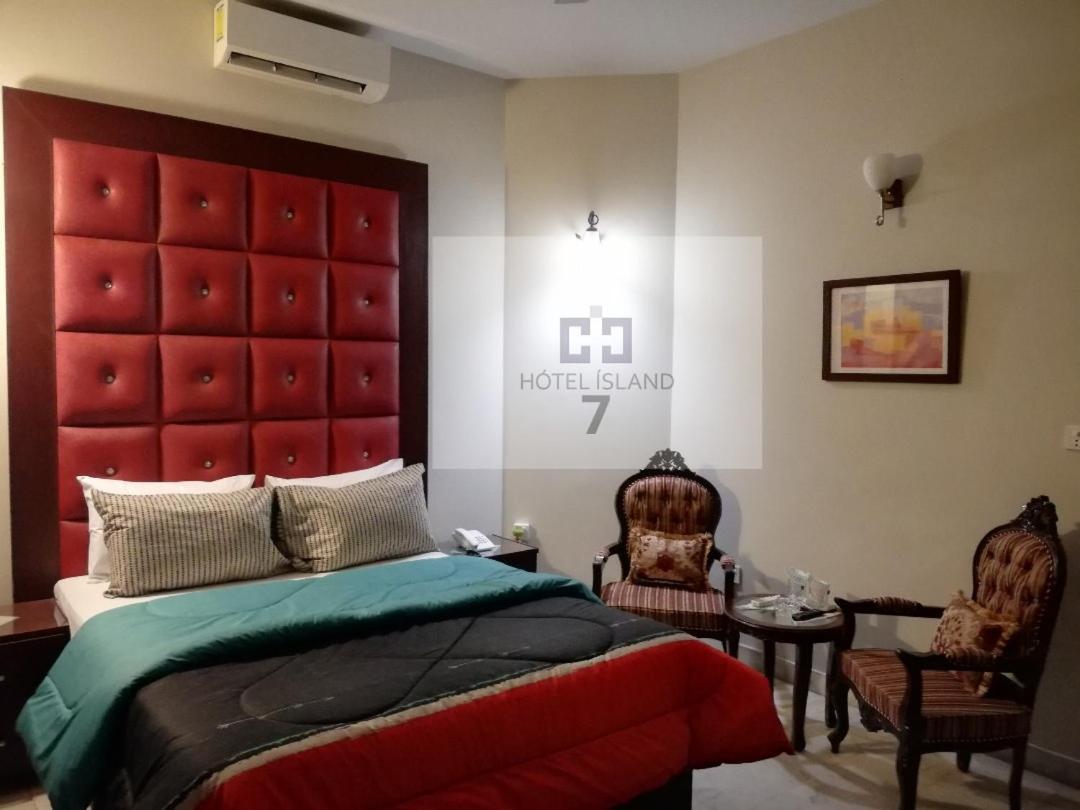 Hotel 7Island Karachi Exterior photo