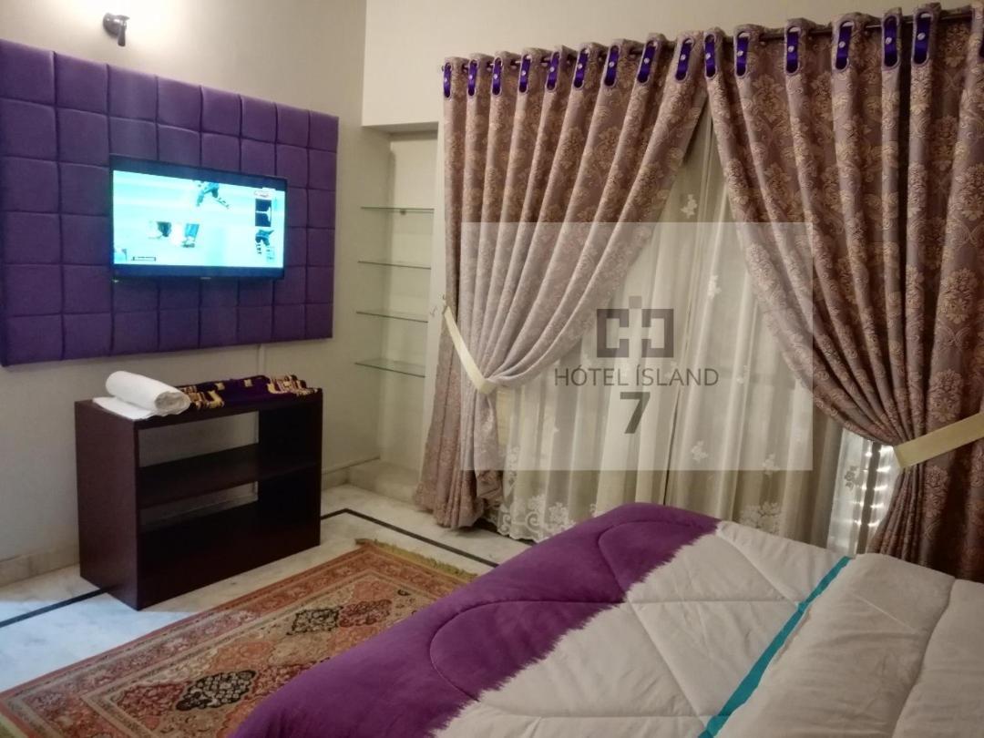 Hotel 7Island Karachi Exterior photo