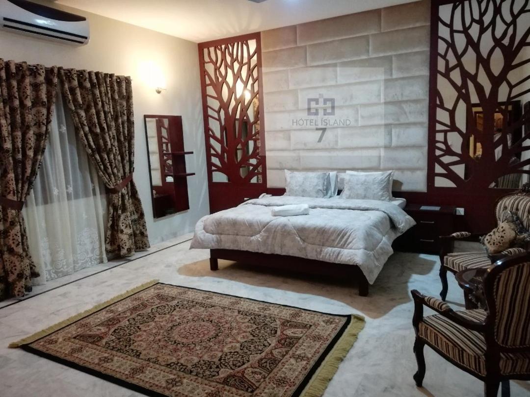 Hotel 7Island Karachi Exterior photo