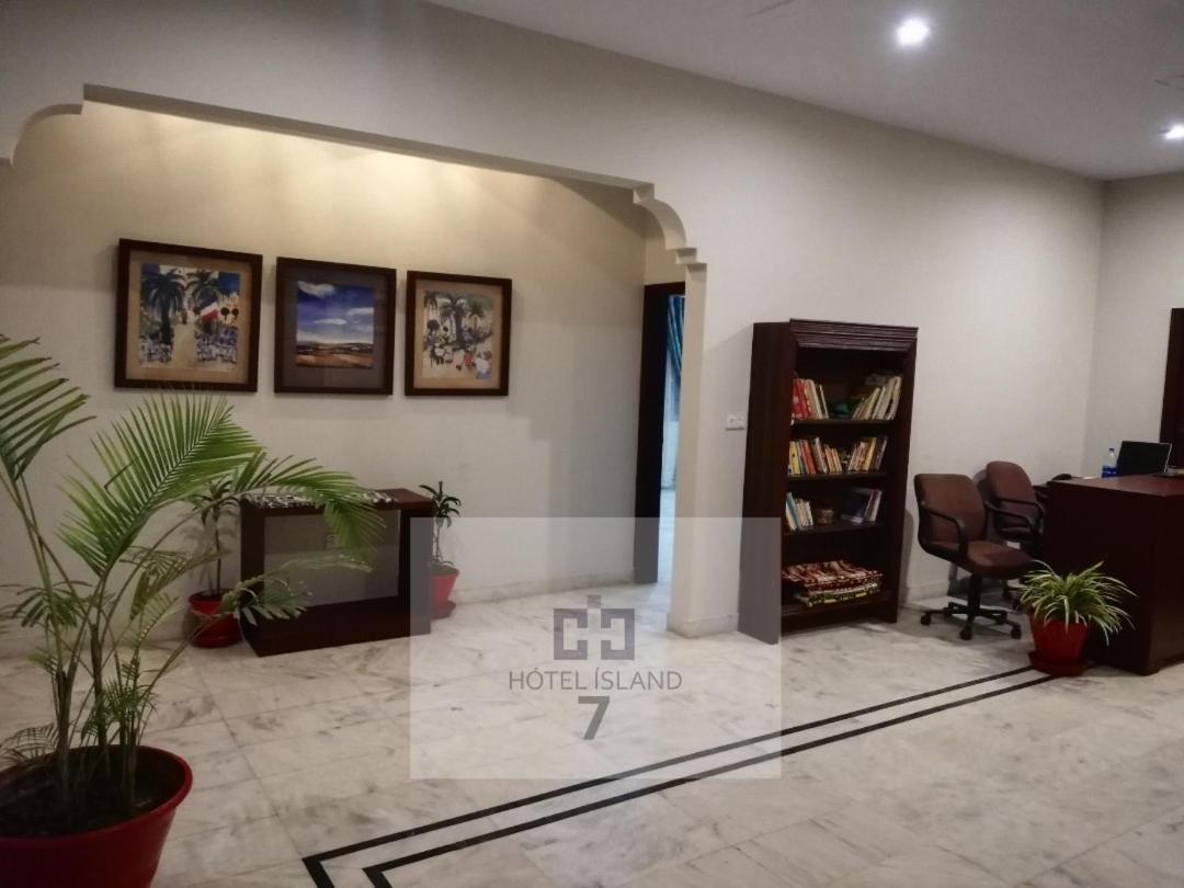 Hotel 7Island Karachi Exterior photo