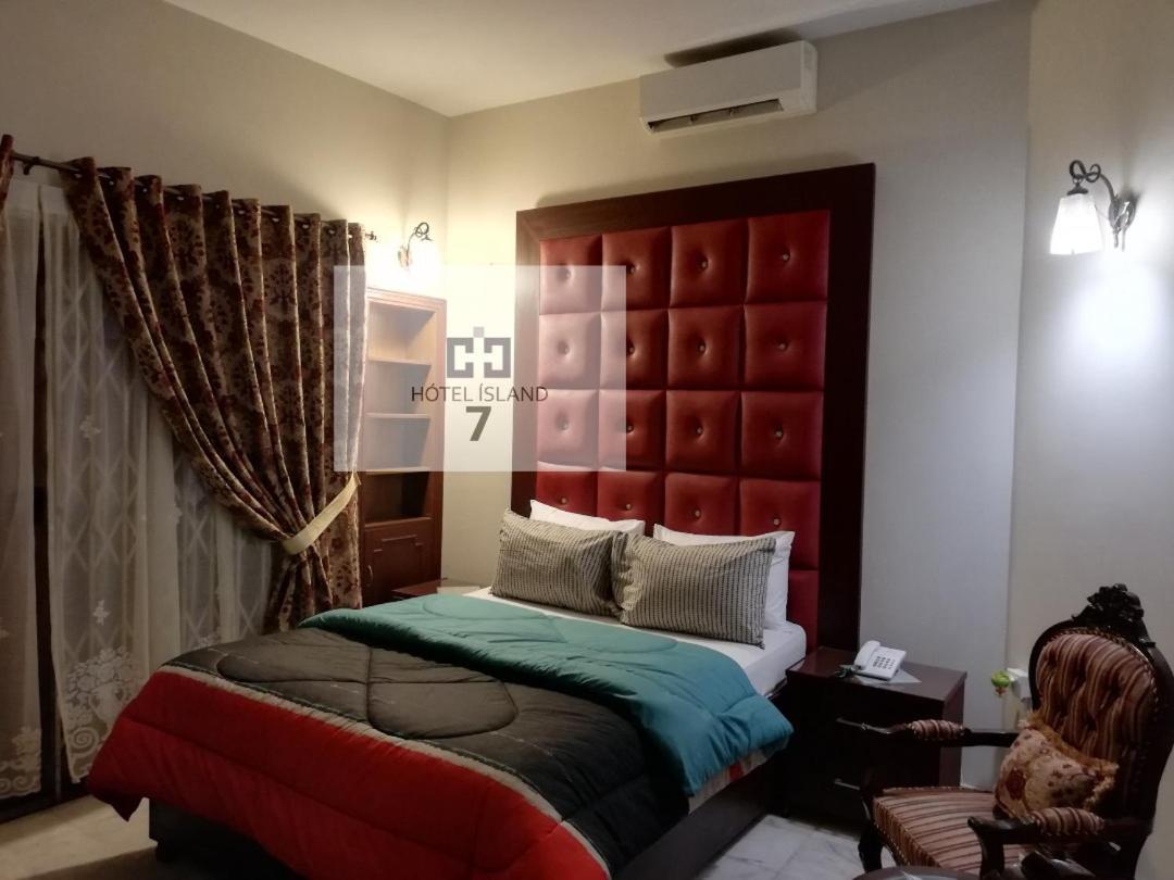 Hotel 7Island Karachi Exterior photo